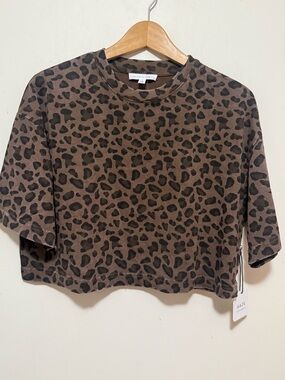 Leopard crop T-shirt
